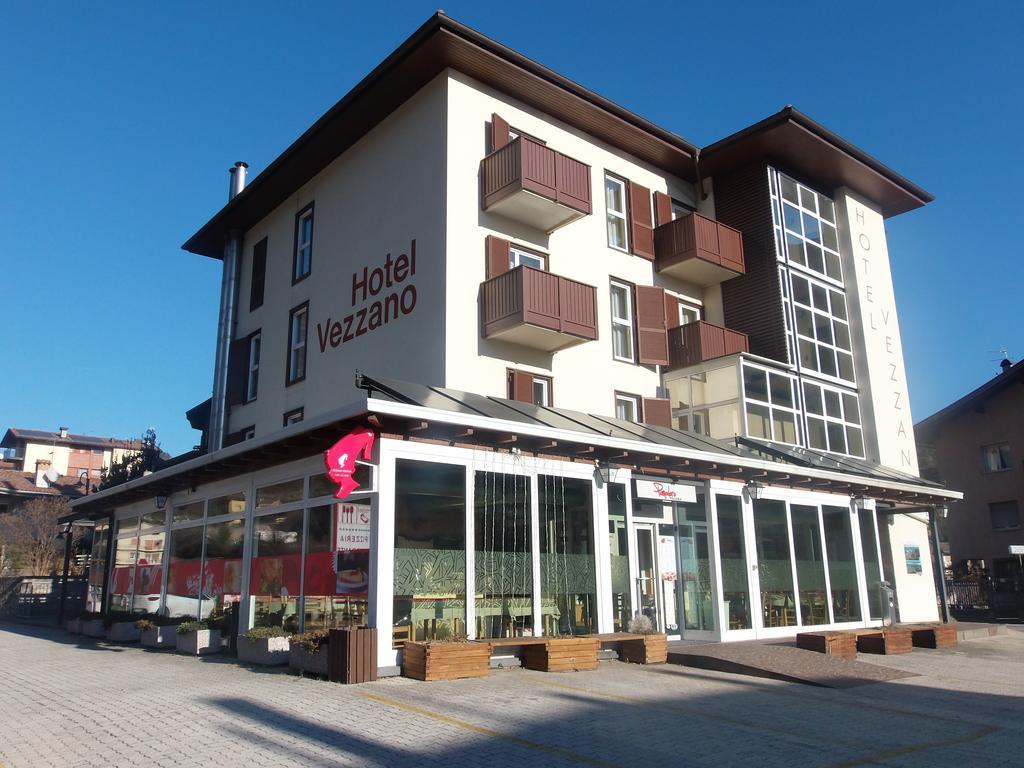 Hotel Vezzano Luaran gambar