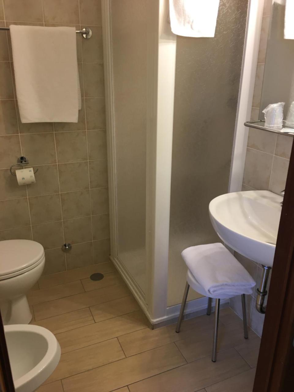 Hotel Vezzano Luaran gambar