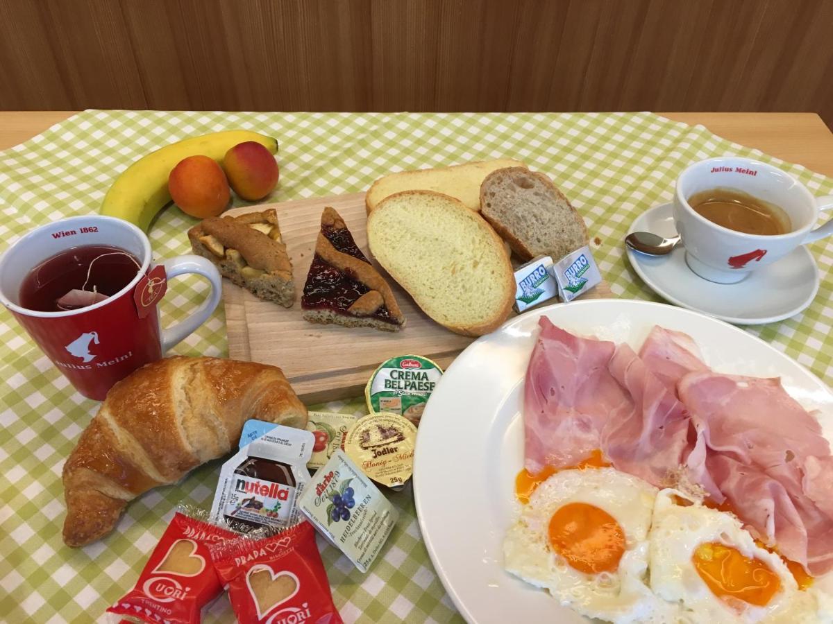 Hotel Vezzano Luaran gambar